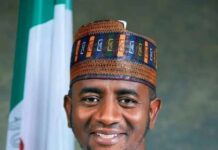 Bauchi: Sanata Buba ya Buƙaci a Binciki Gidaje 61 da Aka Raba wa Jami’an Tsaro Senator-Shehu-Umar-Buba